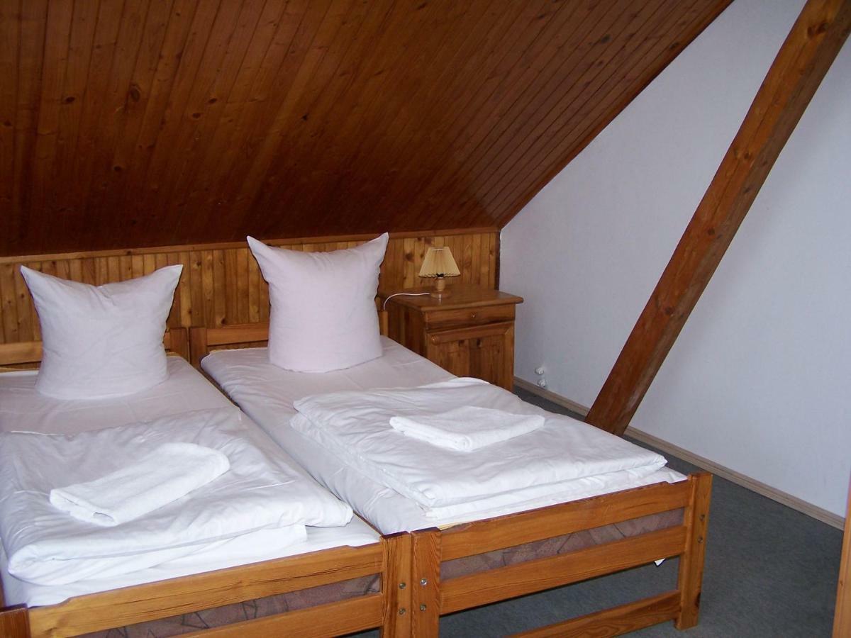 Agrohotelik-Gospodarstwo Agroturystyczne Mrągowo Exteriör bild