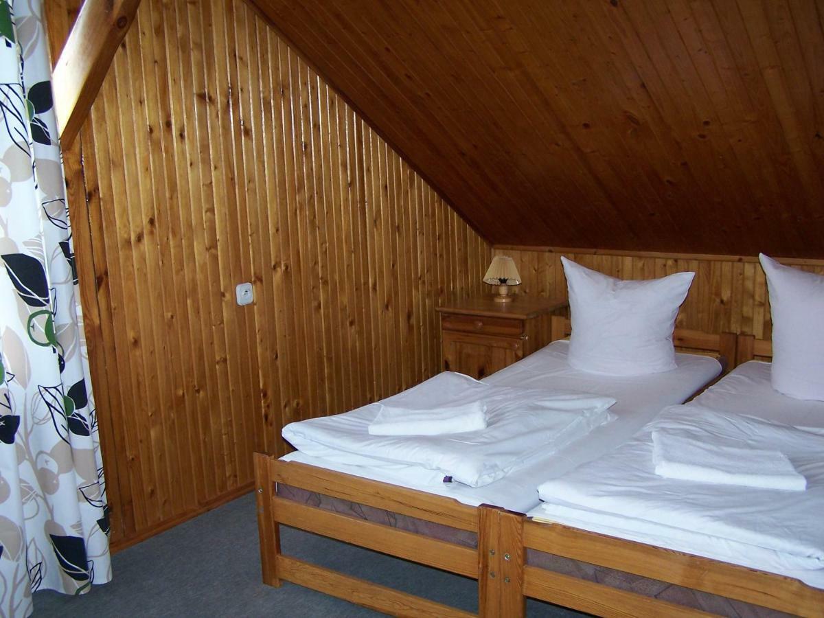 Agrohotelik-Gospodarstwo Agroturystyczne Mrągowo Exteriör bild