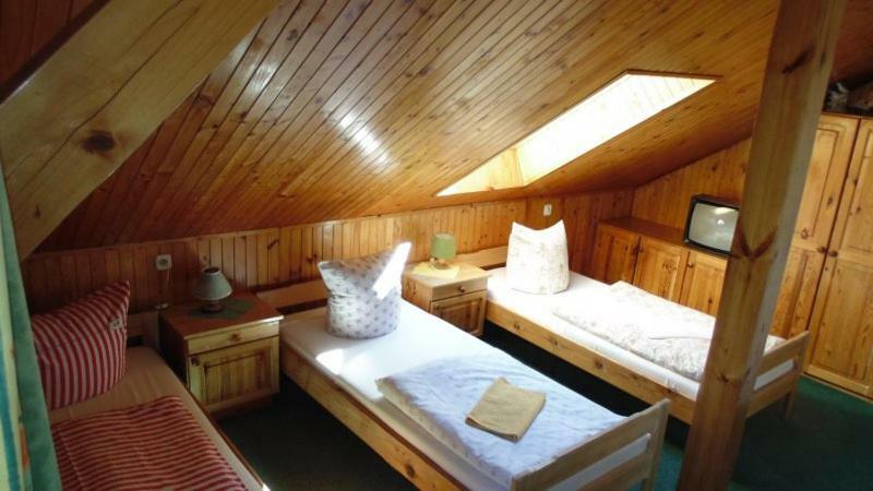 Agrohotelik-Gospodarstwo Agroturystyczne Mrągowo Exteriör bild
